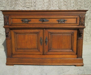 Restauriertes Buffet umgebaut zur Komode - Restaurierung eines der Spezialgebiete von Charly Walter Schreinermeister aus Villingen