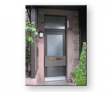 Alte Haustüre vor dem Umbau