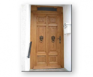 Massiv Eichenholz Eingangs Türe mit Messingguss Löwenköpfen